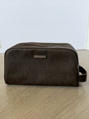 Michael Kors Brown Signature Travel Toiletry Bag Dopp Kit Cosmetic Case Pouch